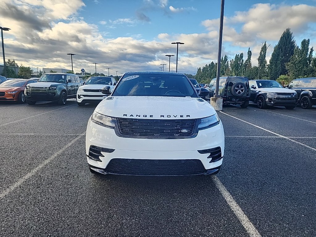 Certified 2025 Land Rover Range Rover Velar Dynamic SE AWD/4WD image 7
