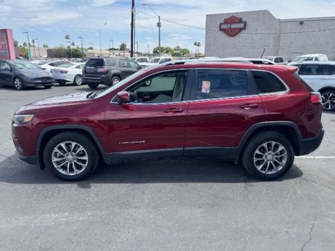 Used 2020 Jeep Cherokee Latitude Plus w/ Comfort/Convenience Group FWD image 6