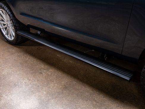 Used 2025 Lincoln Navigator Reserve AWD/4WD image 14