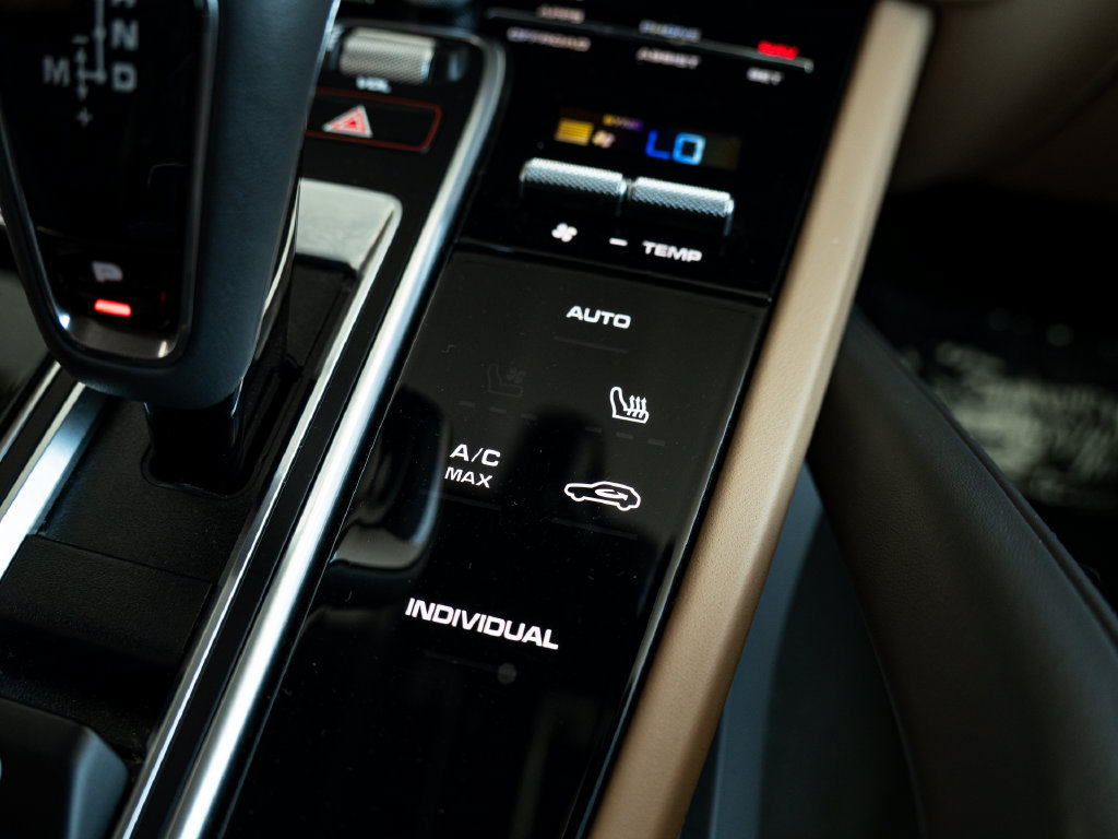 Certified 2021 Porsche Cayenne AWD/4WD image 14