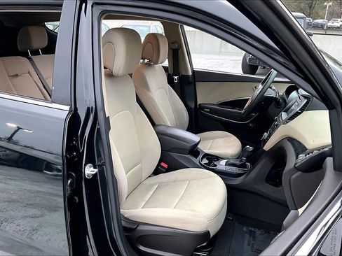 Used 2018 Hyundai Santa Fe Sport w/ 2.4L Value Package 02 image 8