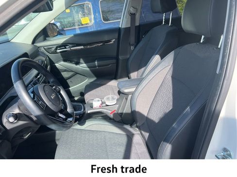 Used 2024 Kia Seltos S image 6