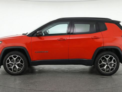 Used 2025 Jeep Compass Limited AWD/4WD image 5