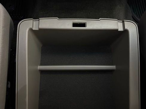 Used 2018 Chevrolet Silverado 1500 LT w/ All Star Edition image 34