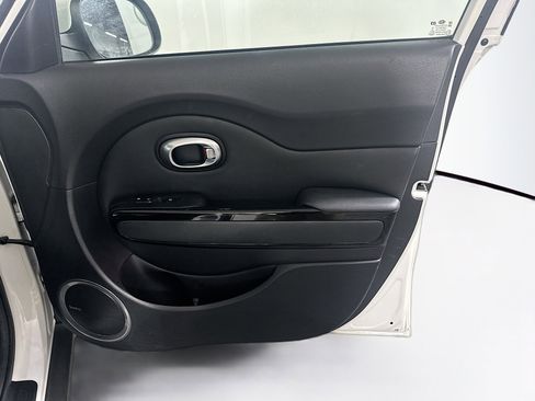Used 2014 Kia Soul ! w/ Sun & Sound Package image 32