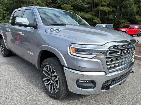 Used 2025 RAM 1500 Limited AWD/4WD image 5
