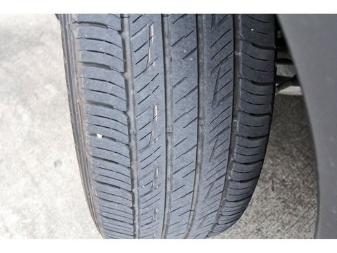 Used 2025 Nissan Pathfinder SL AWD/4WD image 29