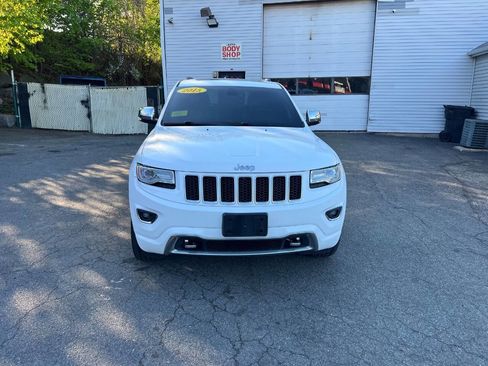 Used 2015 Jeep Grand Cherokee Overland AWD/4WD image 5