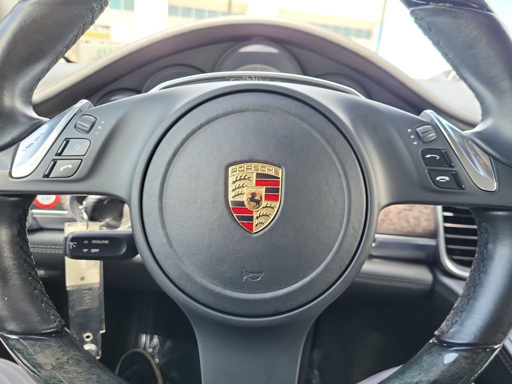Used 2012 Porsche Panamera 4S image 18