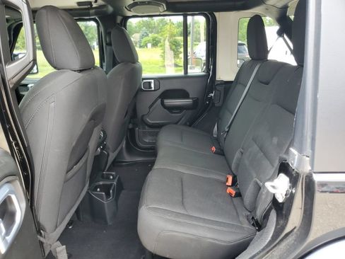 Used 2021 Jeep Wrangler Unlimited Sport AWD/4WD image 28