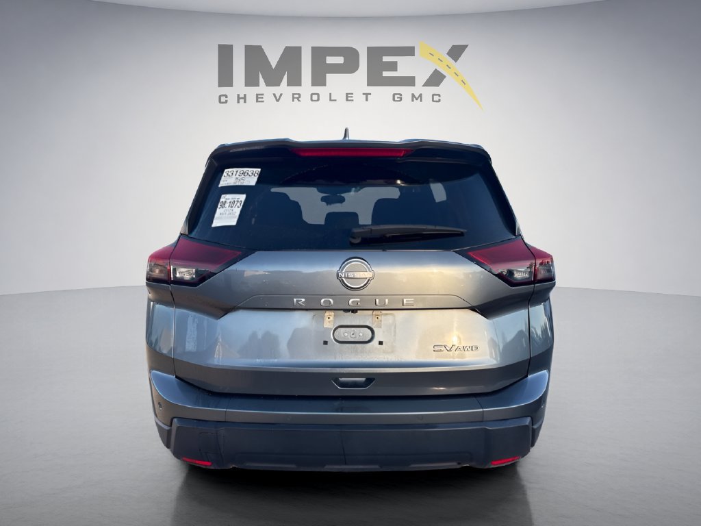 Used 2024 Nissan Rogue SV AWD/4WD image 4