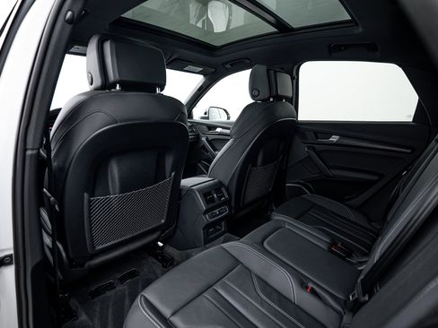 Certified 2025 Audi Q5 2.0T Premium Plus w/ Premium Plus Package image 15