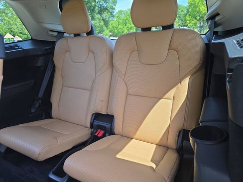 Used 2016 Volvo XC90 T6 Inscription w/ Convenience Package AWD/4WD image 12