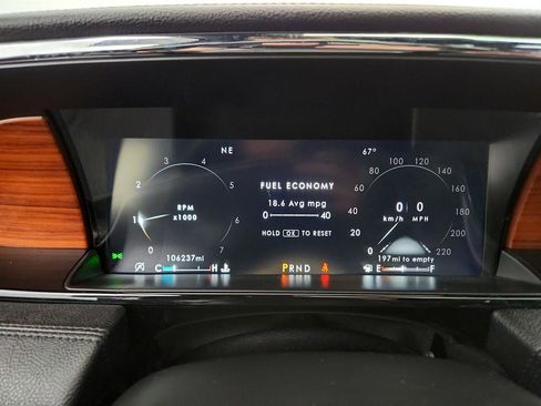 Used 2020 Lincoln Navigator Reserve image 17