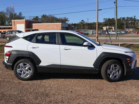 New 2026 Hyundai Kona SE image 24