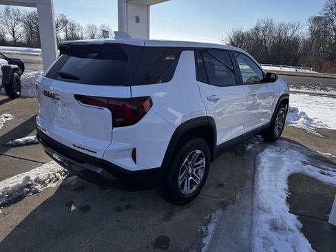 Used 2025 GMC Terrain Elevation image 2