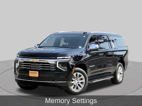 Used 2025 Chevrolet Suburban Premier w/ Sun And Tow Package AWD/4WD image 9