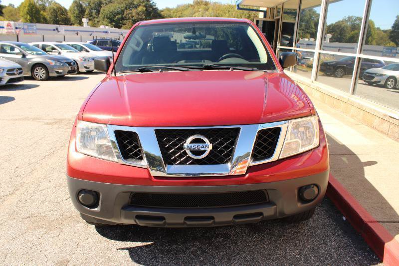 Used 2020 Nissan Frontier S RWD image 2