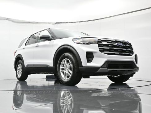 New 2026 Ford Explorer Active image 47