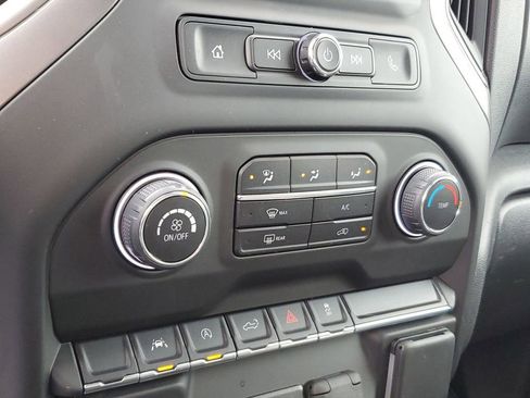 Used 2023 Chevrolet Silverado 1500 Custom image 24