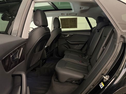 Used 2023 Audi Q8 Premium w/ Convenience Package image 15
