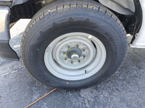 New 2026 Ford E-350 and Econoline 350 Super Duty w/ Power Equipment Group RWD image 9