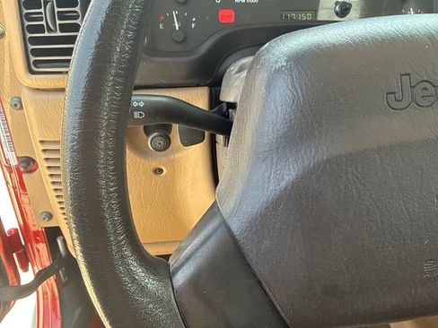 Used 2000 Jeep Wrangler Sport AWD/4WD image 9