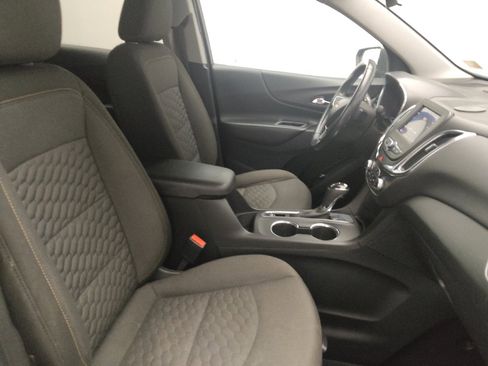 Used 2020 Chevrolet Equinox LT w/ Driver Convenience Package FWD image 21