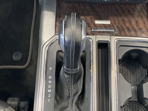 Used 2015 Ford F150 Platinum w/ Equipment Group 701A Luxury AWD/4WD image 22