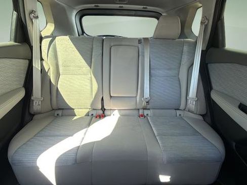 Used 2023 Nissan Rogue SV AWD/4WD image 16