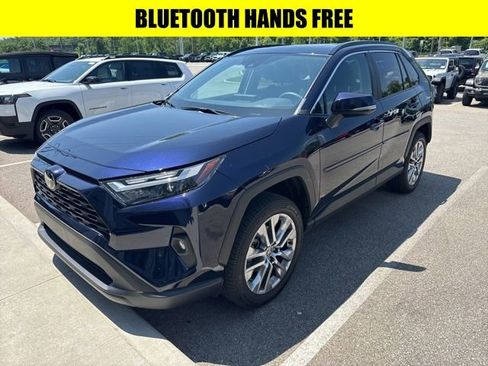 Used 2023 Toyota RAV4 XLE Premium FWD image 3