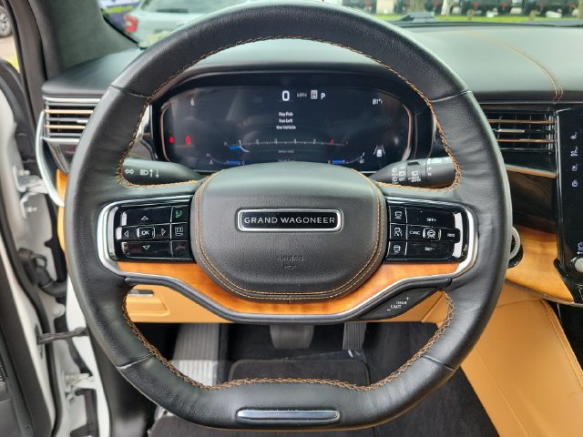 Used 2023 Jeep Grand Wagoneer Series III AWD/4WD image 32