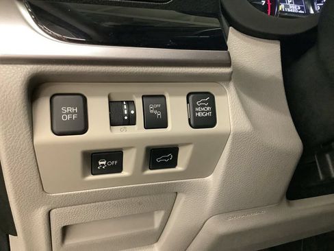Used 2018 Subaru Forester 2.5i Limited AWD/4WD image 13