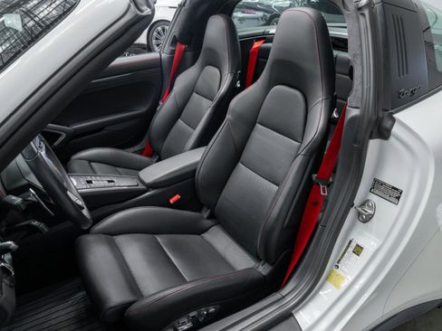 Used 2019 Porsche 911 Targa 4S AWD/4WD image 22
