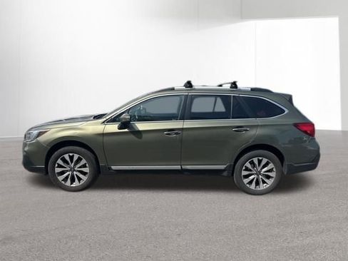 Used 2018 Subaru Outback 3.6R Touring w/ Popular Package #3 image 2
