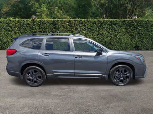 Used 2023 Subaru Ascent Onyx Edition Limited image 3