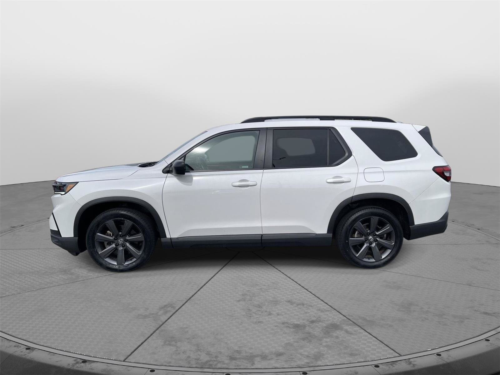 Used 2023 Honda Pilot Sport image 20