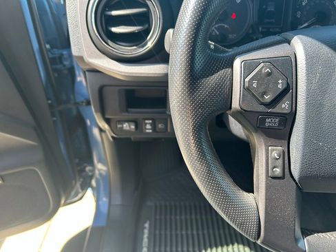 Used 2019 Toyota Tacoma TRD Off-Road w/ TRD Premium Off Road Package AWD/4WD image 20