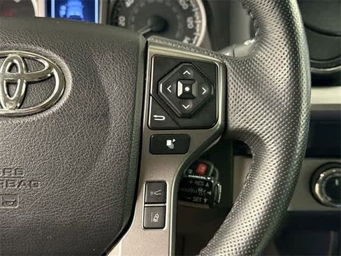 Used 2022 Toyota Tacoma SR5 image 9