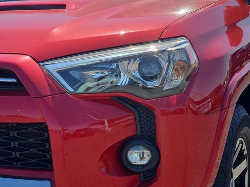 Used 2021 Toyota 4Runner TRD Off-Road Premium AWD/4WD image 7