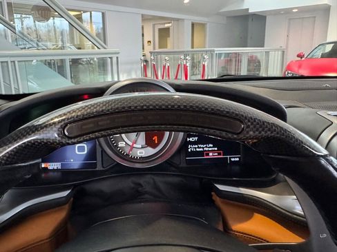 Used 2018 Ferrari GTC4Lusso T image 56