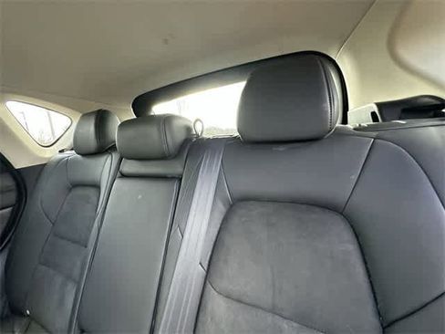 Used 2019 MAZDA CX-5 Touring image 15