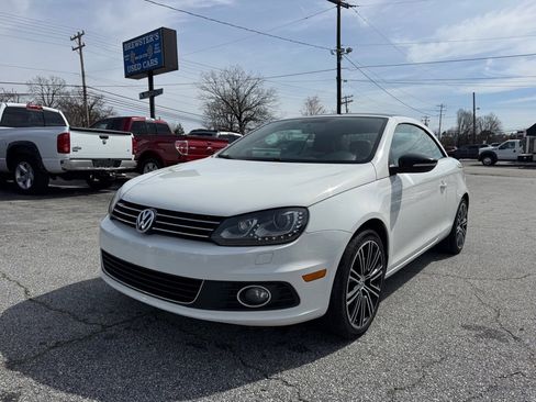 Used 2014 Volkswagen Eos image 1