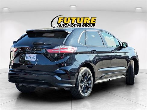 Used 2022 Ford Edge SE w/ Black Appearance Package image 7