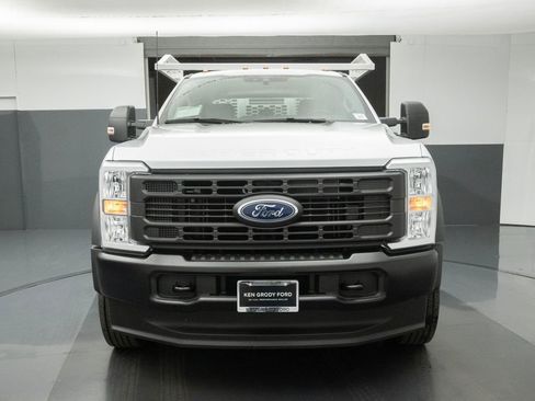 New 2025 Ford F450 XL image 3