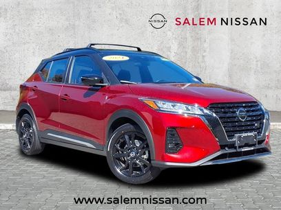 Used 2021 Nissan Kicks SR w/ Exterior Package