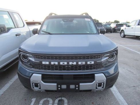 Used 2025 Ford Bronco Sport Badlands AWD/4WD image 2