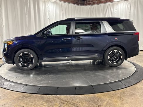 New 2026 Kia Carnival EX FWD image 8