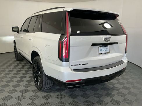 Used 2025 Cadillac Escalade Sport Platinum w/ LPO, ONYX Package AWD/4WD image 7