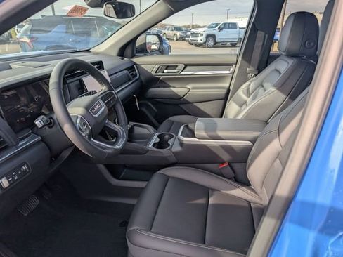 New 2026 GMC Terrain Elevation w/ Elevation Premium Package image 13